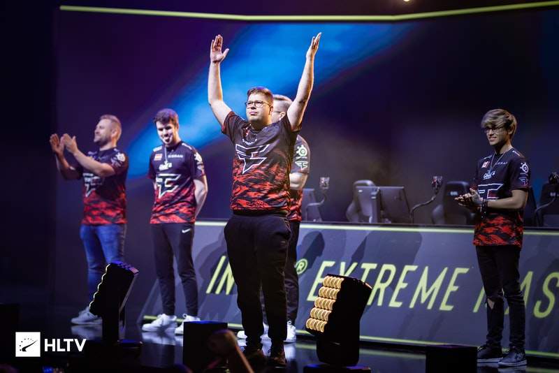 从法庭到游戏竞技场，米纳斯吉拉斯的律师们在争夺CS2奖杯的战斗中