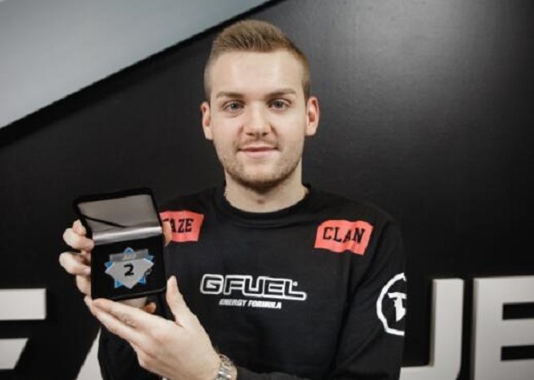 LPL夏季赛W6D6：Fofo交手Tangyuan，Xiaohu再战Rookie